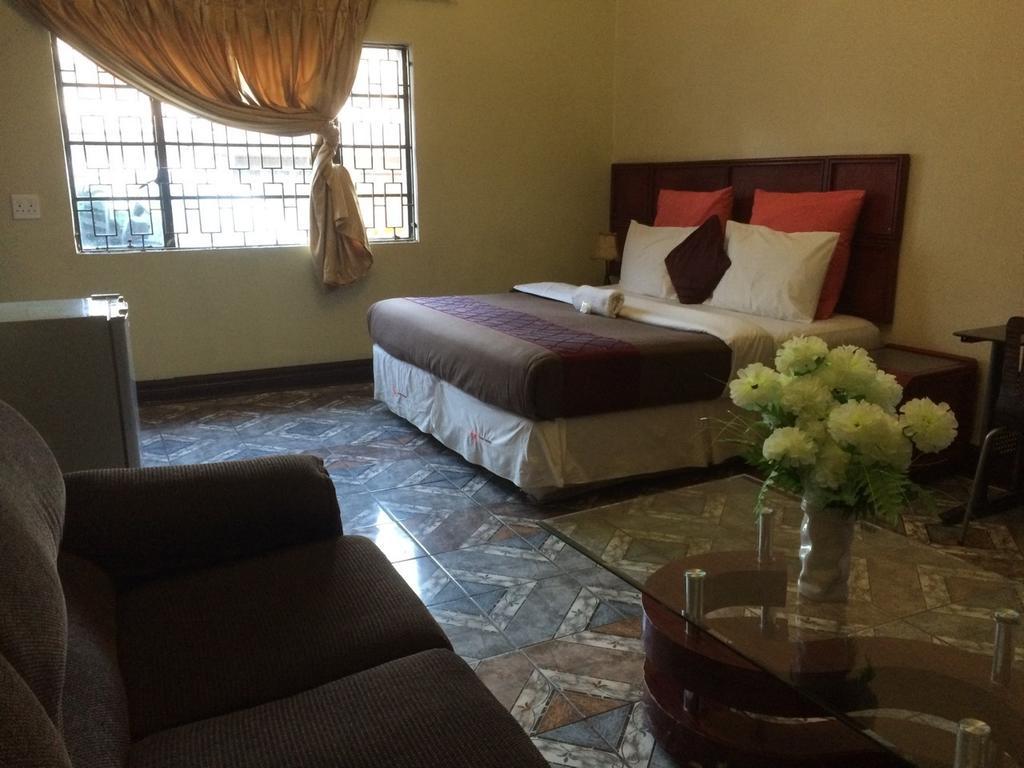 G&G Guesthouse Johannesburg Oda fotoğraf