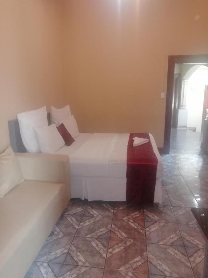 G&G Guesthouse Johannesburg Dış mekan fotoğraf